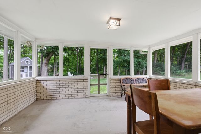 8114 Black Oak Drive, Plainfield, IN 46168