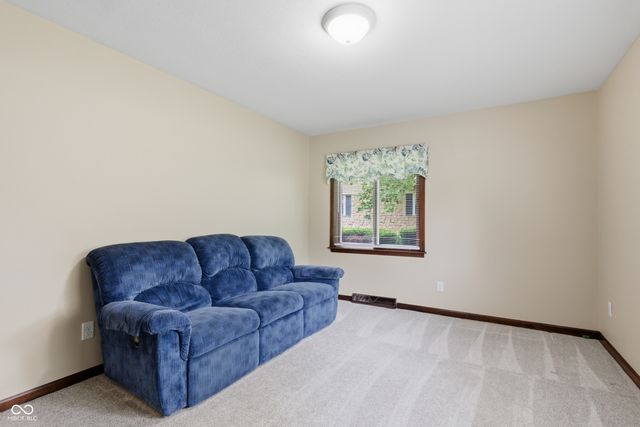 8114 Black Oak Drive, Plainfield, IN 46168
