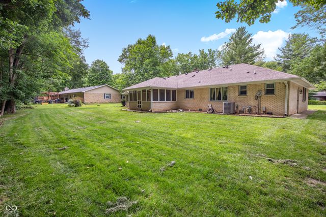 8114 Black Oak Drive, Plainfield, IN 46168