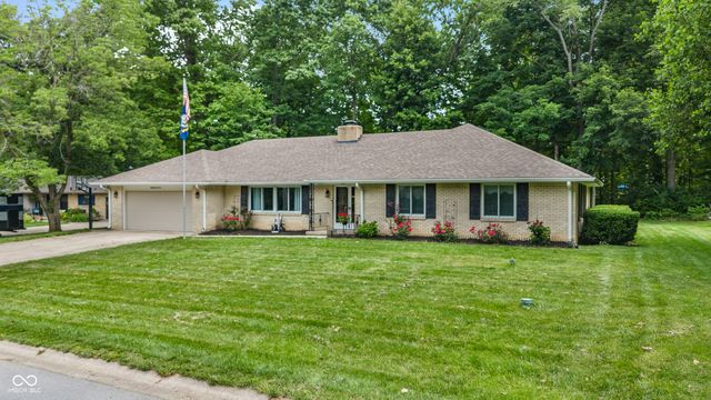 8114 Black Oak Drive, Plainfield, IN 46168