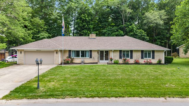 8114 Black Oak Drive, Plainfield, IN 46168