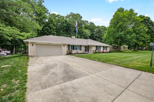 8114 Black Oak Drive, Plainfield, IN 46168