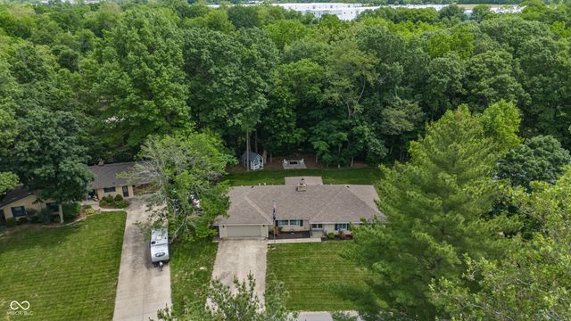 8114 Black Oak Drive, Plainfield, IN 46168