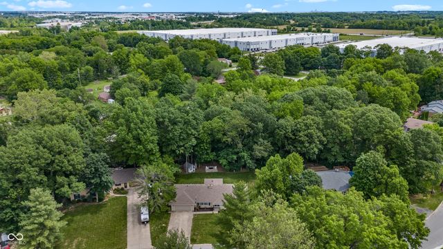 8114 Black Oak Drive, Plainfield, IN 46168