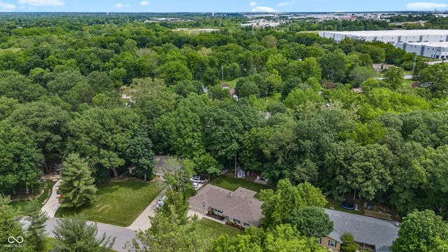 8114 Black Oak Drive, Plainfield, IN 46168