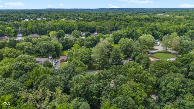 8114 Black Oak Drive, Plainfield, IN 46168