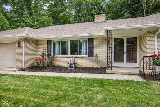 8114 Black Oak Drive, Plainfield, IN 46168
