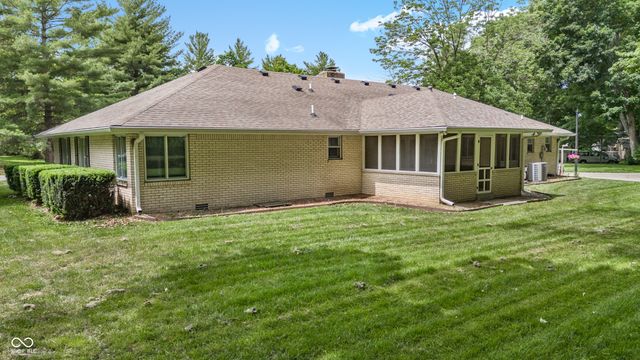8114 Black Oak Drive, Plainfield, IN 46168