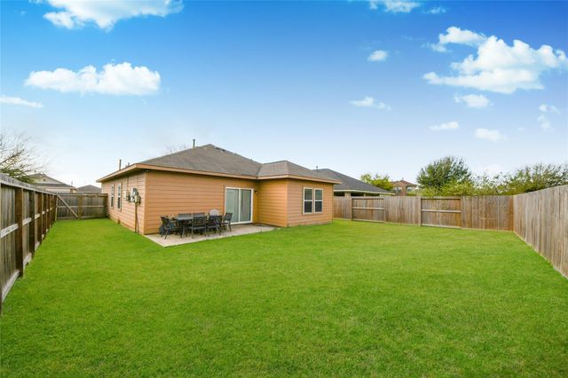 1107 Starflower Lane, Baytown, TX 77521