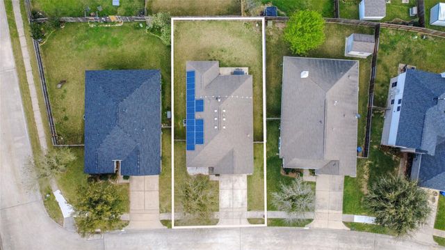 1107 Starflower Lane, Baytown, TX 77521