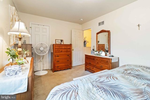 39 LAUREL DR, Myerstown, PA 17067