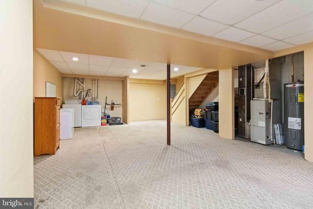 39 LAUREL DR, Myerstown, PA 17067