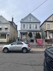 152 Jacques St, Elizabeth City, NJ 07201