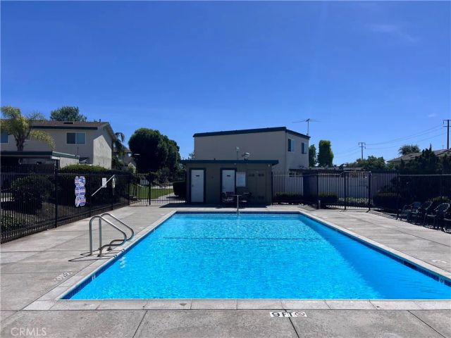 8221 GINNIS Green, Buena Park, CA 90621
