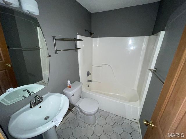 5129 Stacey Drive, Granite City, IL 62040