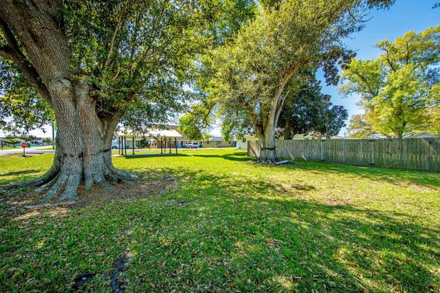 308 North Willow, Lockport, LA 70374
