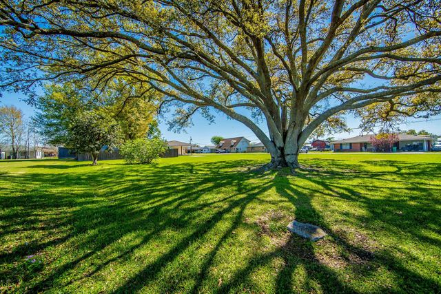 308 North Willow, Lockport, LA 70374