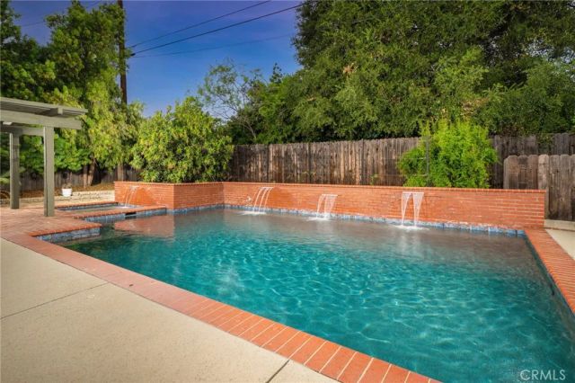 1382 Via Zurita Street, Claremont, CA 91711