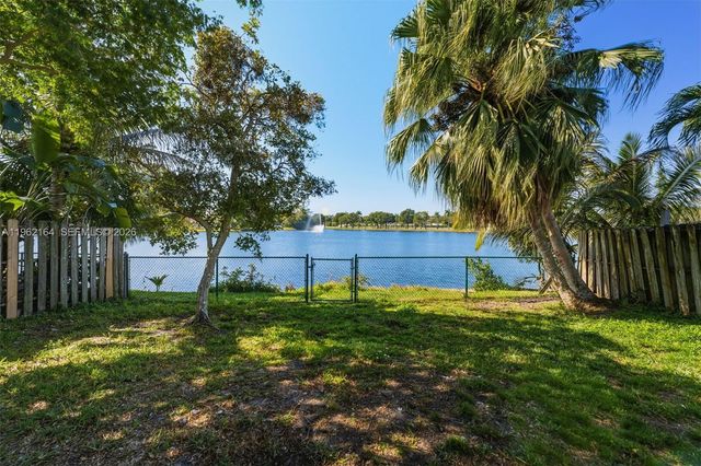 235 SW 159th Way, Sunrise, FL 33326