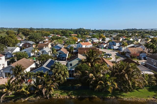 235 SW 159th Way, Sunrise, FL 33326