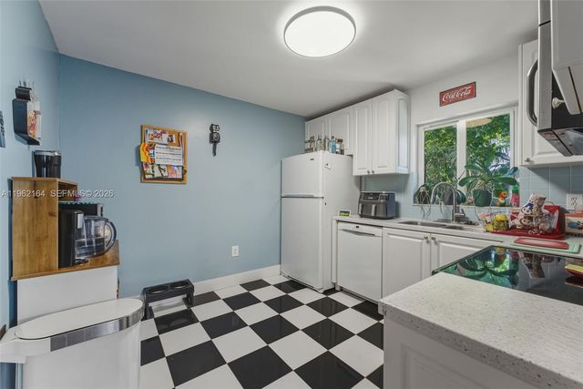 235 SW 159th Way, Sunrise, FL 33326