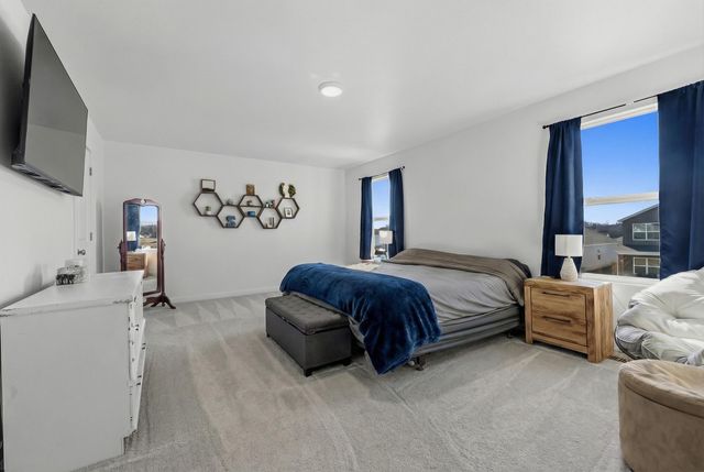 479 S Summit Drive, Willard, MO 65781