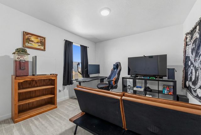 479 S Summit Drive, Willard, MO 65781