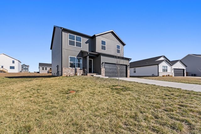 479 S Summit Drive, Willard, MO 65781