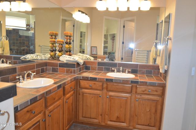 12415 W RUNNING DEER Trail, Peoria, AZ 85383