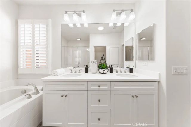 54 Jade Flower, Irvine, CA 92620