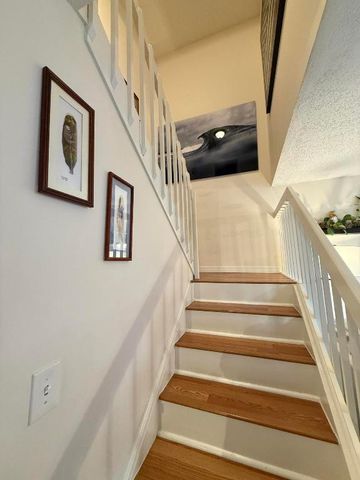 1021 Springdale Circle, Palm Springs, FL 33461