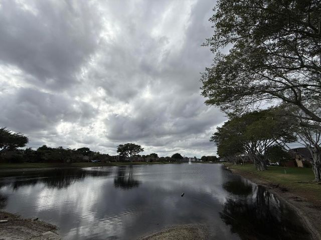 1021 Springdale Circle, Palm Springs, FL 33461