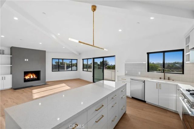 403 Serra Drive, Corona Del Mar, CA 92625