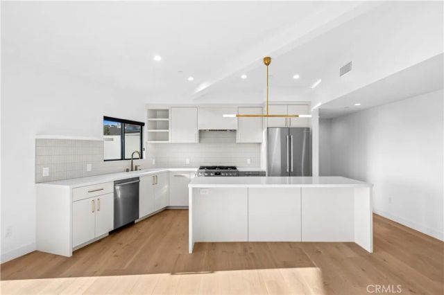 403 Serra Drive, Corona Del Mar, CA 92625