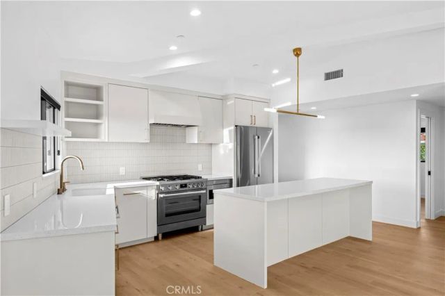 403 Serra Drive, Corona Del Mar, CA 92625