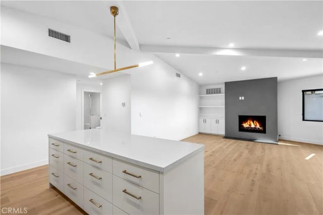 403 Serra Drive, Corona Del Mar, CA 92625