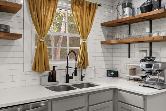 323 Kimberly Ct, Mount Juliet, TN 37122