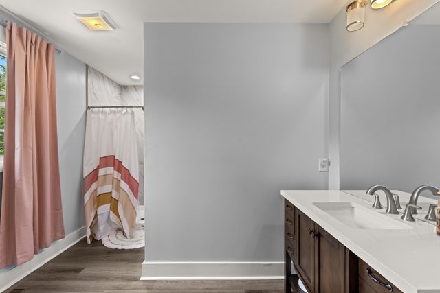 323 Kimberly Ct, Mount Juliet, TN 37122