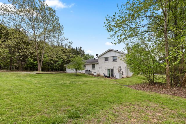 323 Kimberly Ct, Mount Juliet, TN 37122