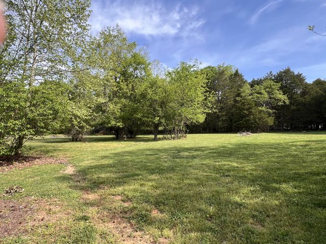 323 Kimberly Ct, Mount Juliet, TN 37122