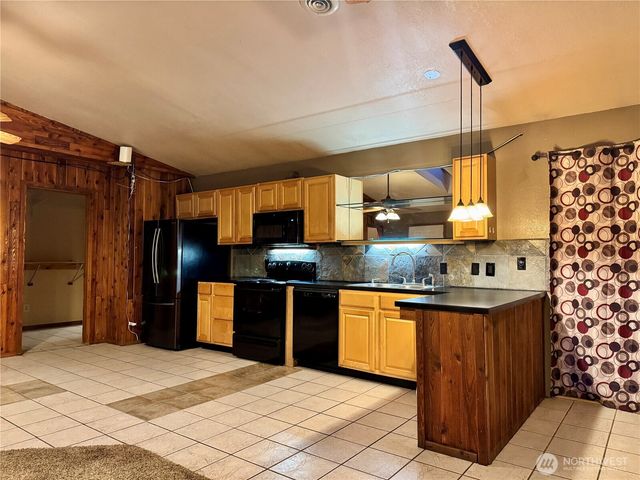 2214 Eastend NW, Olympia, WA 98502