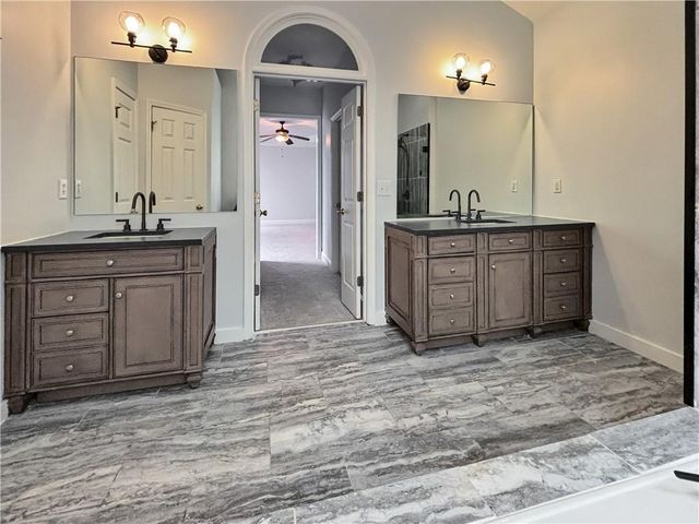 5312 Vinings Lake View SW, Mableton, GA 30126