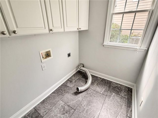 5312 Vinings Lake View SW, Mableton, GA 30126