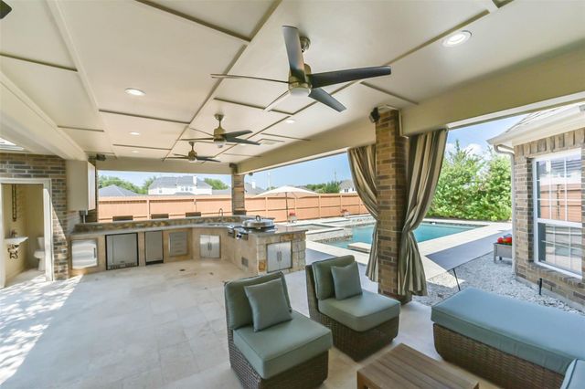1314 Altavilla Lane, League City, TX 77573