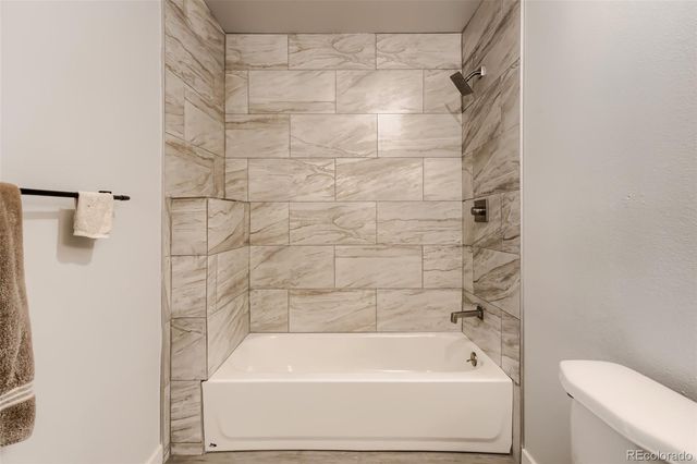 15350 E Arizona Avenue 201, Aurora, CO 80017