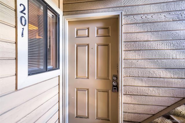 15350 E Arizona Avenue 201, Aurora, CO 80017