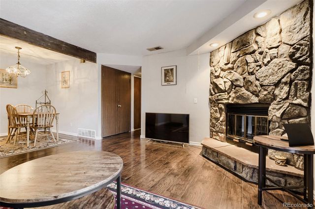 15350 E Arizona Avenue 201, Aurora, CO 80017
