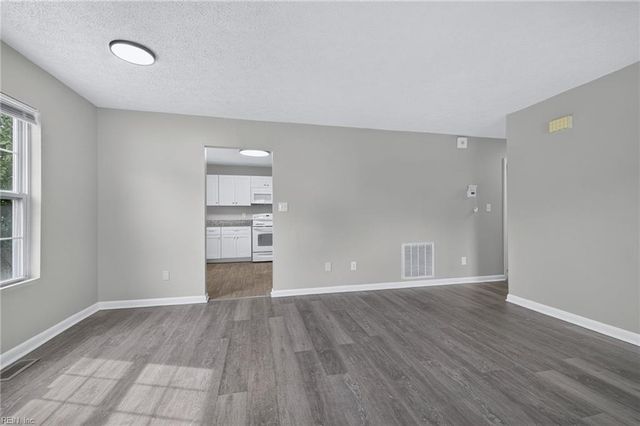 322 S Curry ST, Hampton, VA 23663