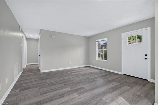 322 S Curry ST, Hampton, VA 23663
