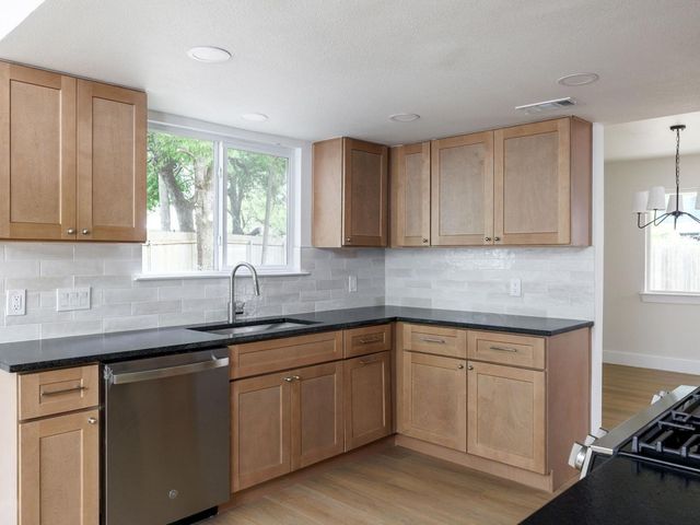 1400 O K Corral, Austin, TX 78748
